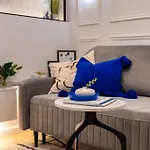 Apartment The Goldtree Premium