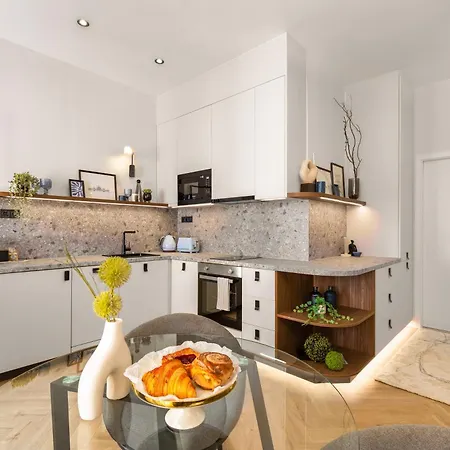 The Goldtree Premium Apartment